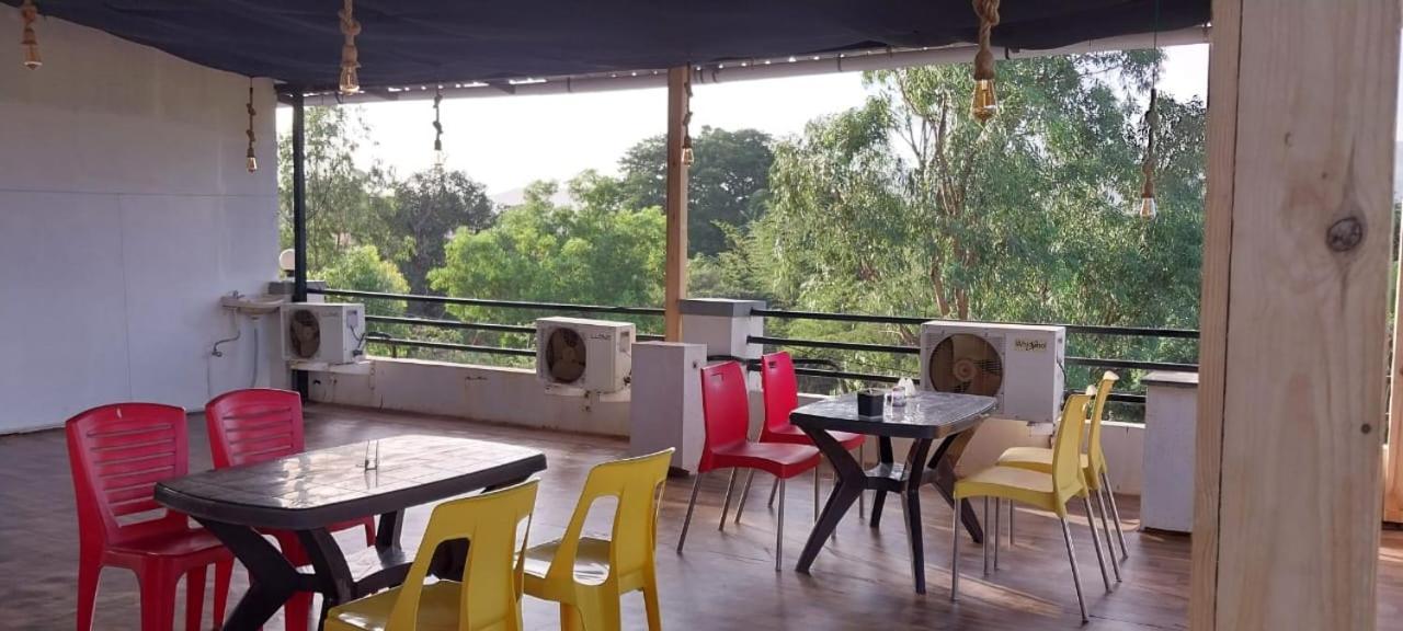 Karla Retreat Resort Lonavala Kültér fotó